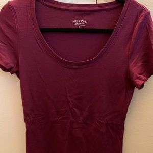 Burgundy merona women’s t-shirt